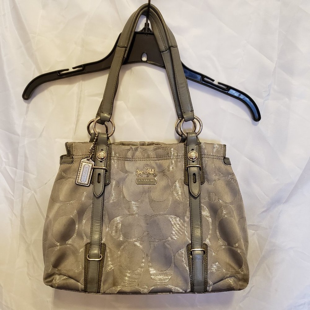 Vintage Coach  Women's Medium Signature Canvas/Leather Shoulder Bag